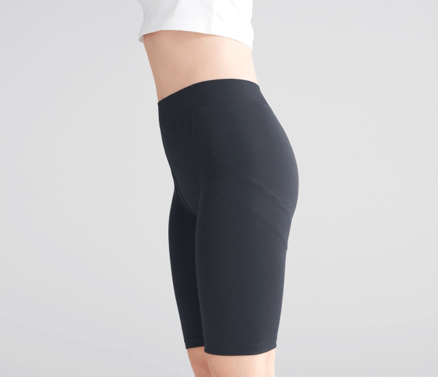 ハンモック状の生地で骨盤底筋を持ち上げ