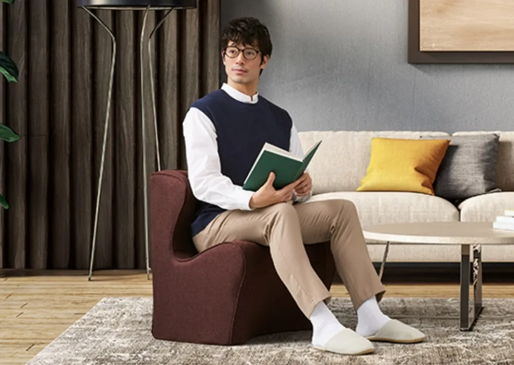 ソファのような形状とモダンなデザイン